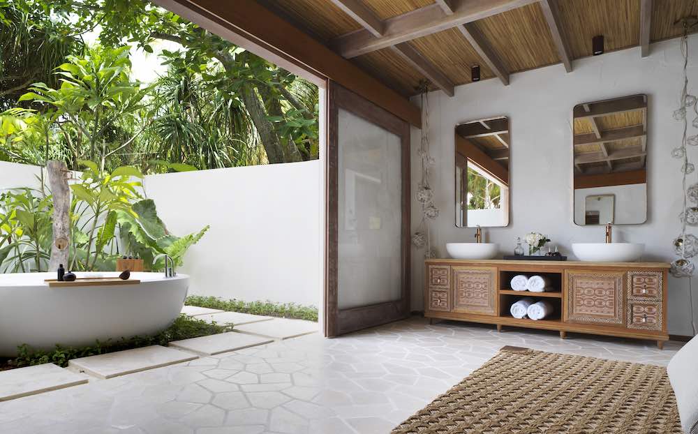 Sunrise Deluxe Beach Villa with Pool photo 7